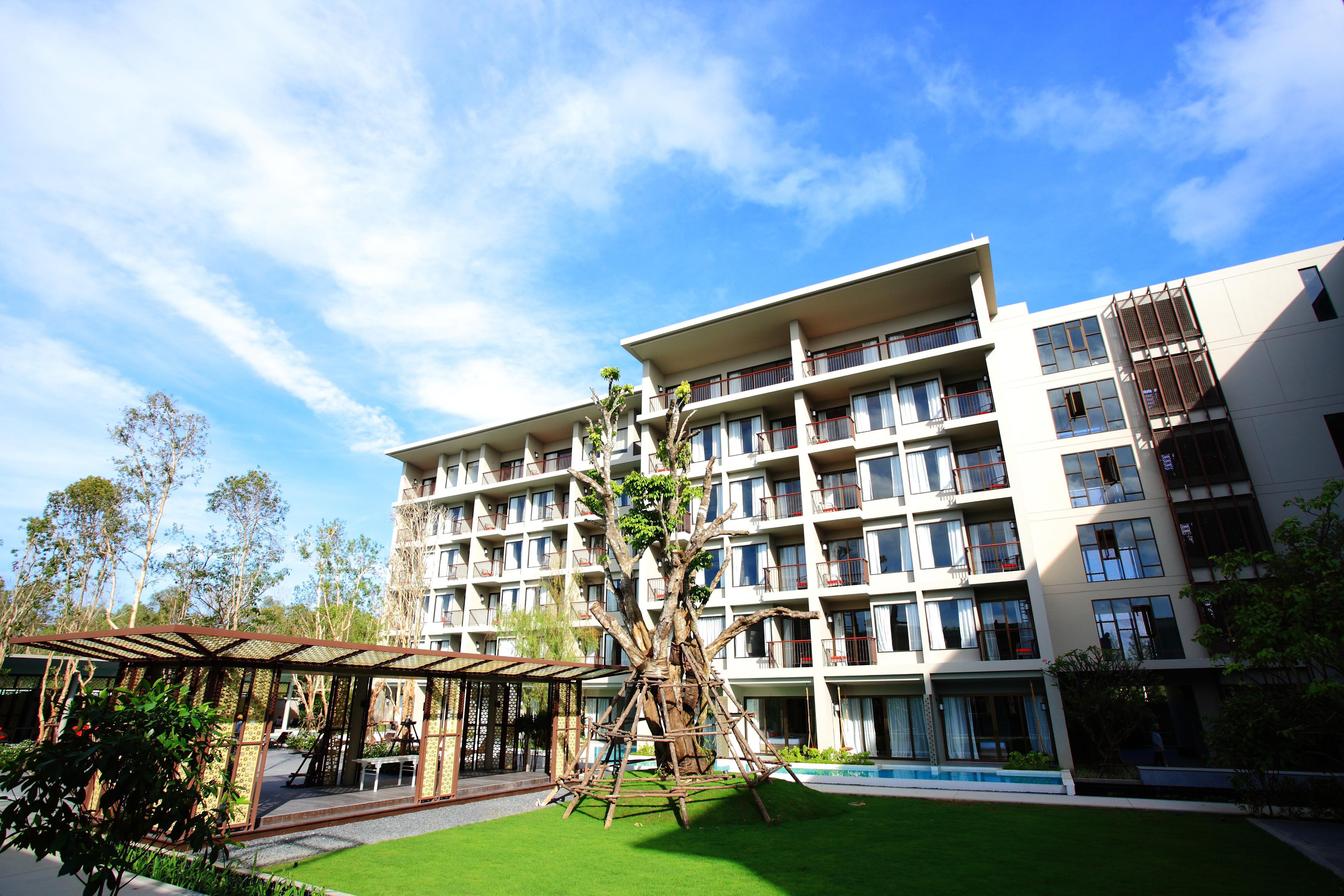 Proud Phuket Hotel, Naiyang Beach Dış mekan fotoğraf